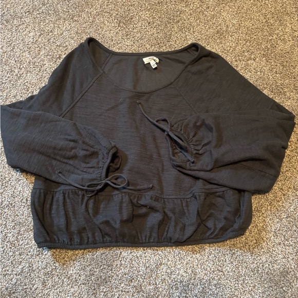 Women’s clothing lot (Aerie, Hollister, Nike, under armour & more!) - Picture 4 of 14